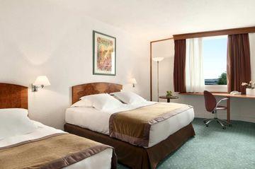 Hilton Paris Orly Airport Hotel Orly Sud 267 Orly Aerogare Cedex
