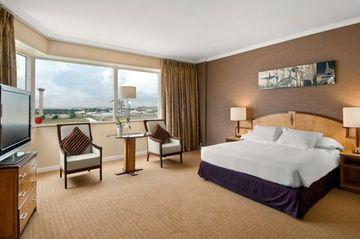 Hilton Paris Charles De Gaulle Airport Hotel Roissy-en-France Roissypole Rue De Rome