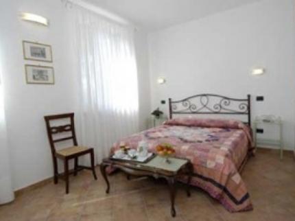 Le Giare Bed and Breakfast Lucca Via Romana 1116