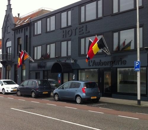 Hotel Restaurant L' Aubergerie Van der Maelstedeweg 4a-6