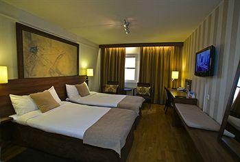 Photo of Clarion Hotel Winn