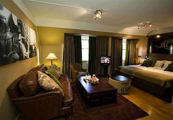 Photo of Clarion Hotel Winn