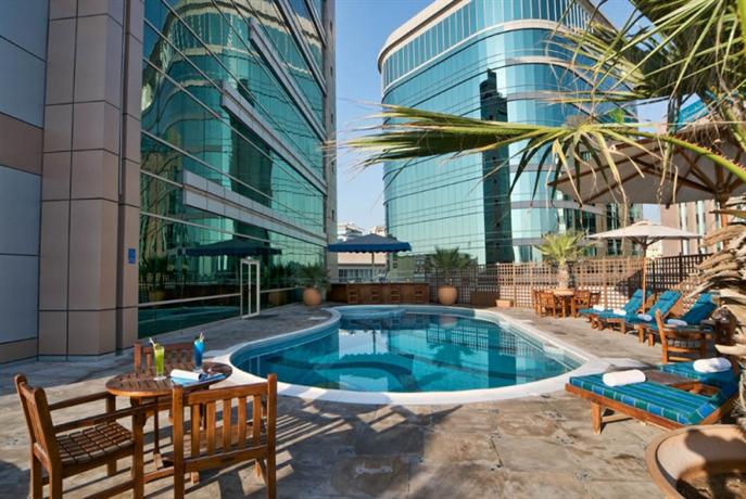 صور فندق سيتي سيزنز دبي