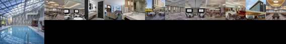 Hilton Toronto Airport & Suites