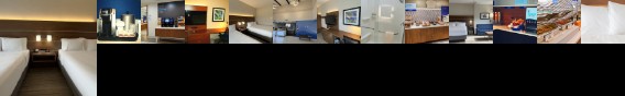 Holiday Inn Express Hotel & Suites Marina