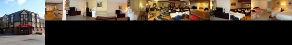 Econo Lodge Inn & Suites