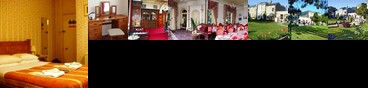 Parkbury Hotel
