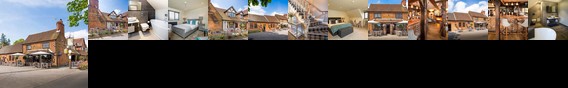 The Chequers Inn Wooburn Common