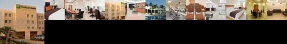 Holiday Inn Express Paraiso Dos Bocas
