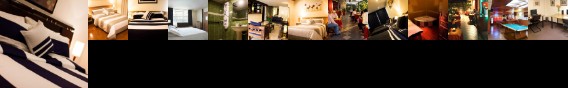 Charlies Place Hotel
