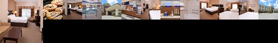Holiday Inn Express & Suites Fairmont