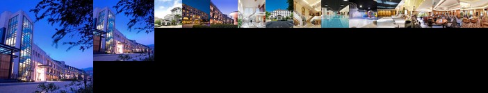 Lakeshore Hotel