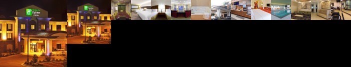 Holiday Inn Express Hotel & Suites Dyersburg