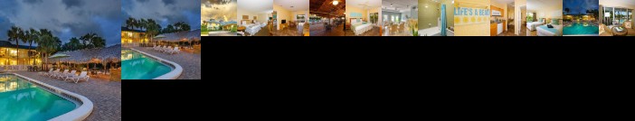 Naples Courtyard Inn