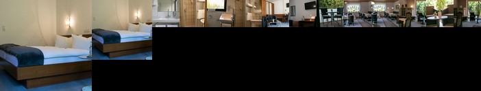 Haus am Wasserfall