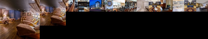 Carlton Shearwater Hotel