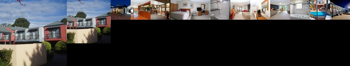 Berry Village Boutique Motel