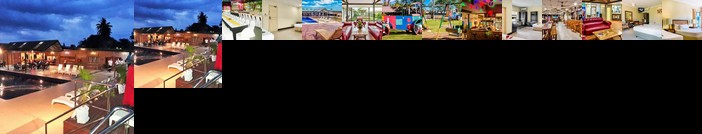 Tanoa Skylodge Hotel
