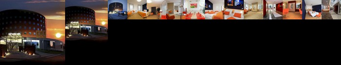 EA Hotel Atrium