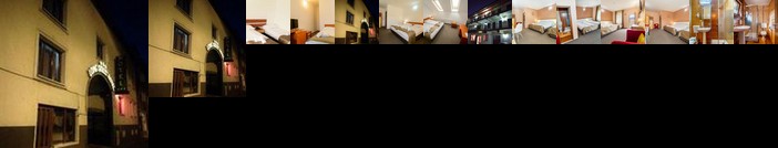 Long Street Hotel