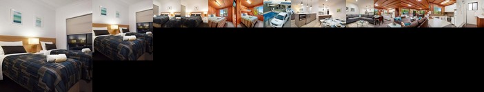 Boats and Bedzzz Houseboat Stays