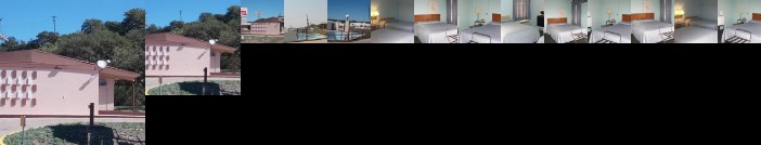 Holiday Host Motel