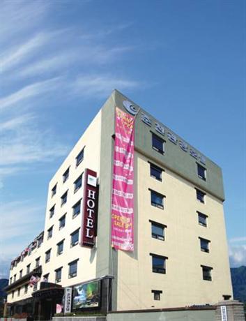 Chuncheon Tourist Hotel
