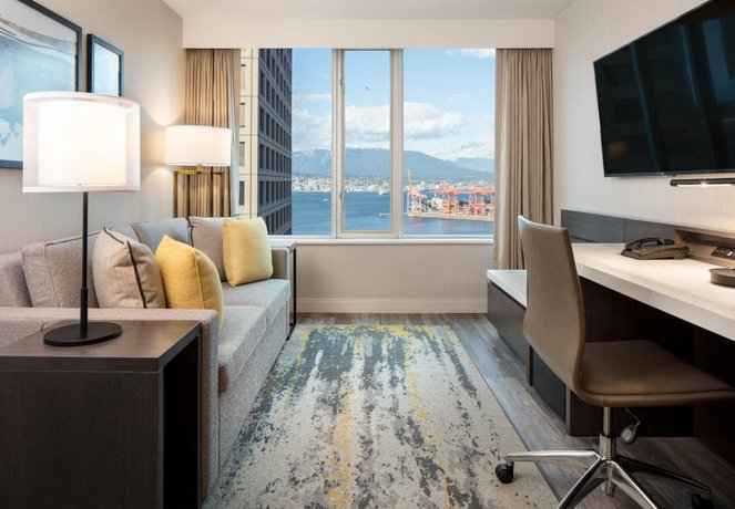 #16: Delta Hotels Vancouver Downtown Suites (550 West Hastings Street, Vancouver) | Canadian