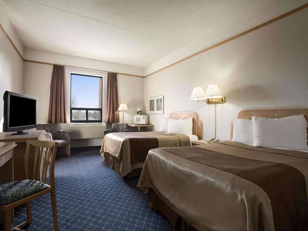 Promo 72 Off Travelodge By Wyndham Sudbury Sudbury Canada - 