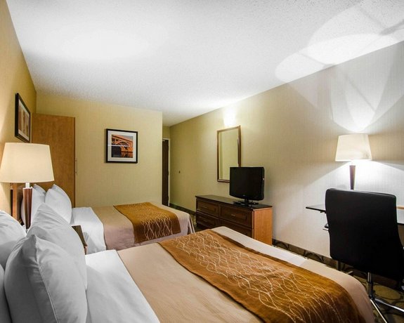 22 Comfort Inn Saskatoon 2155 Northridge Drive Saskatoon